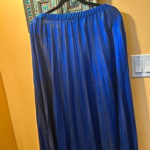 Silence + Noise, pleated, blue metallic, ankle-length skirt.